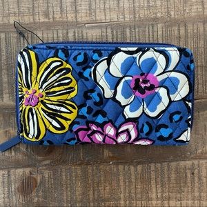 NWT Vera Bradley LARGE wallet